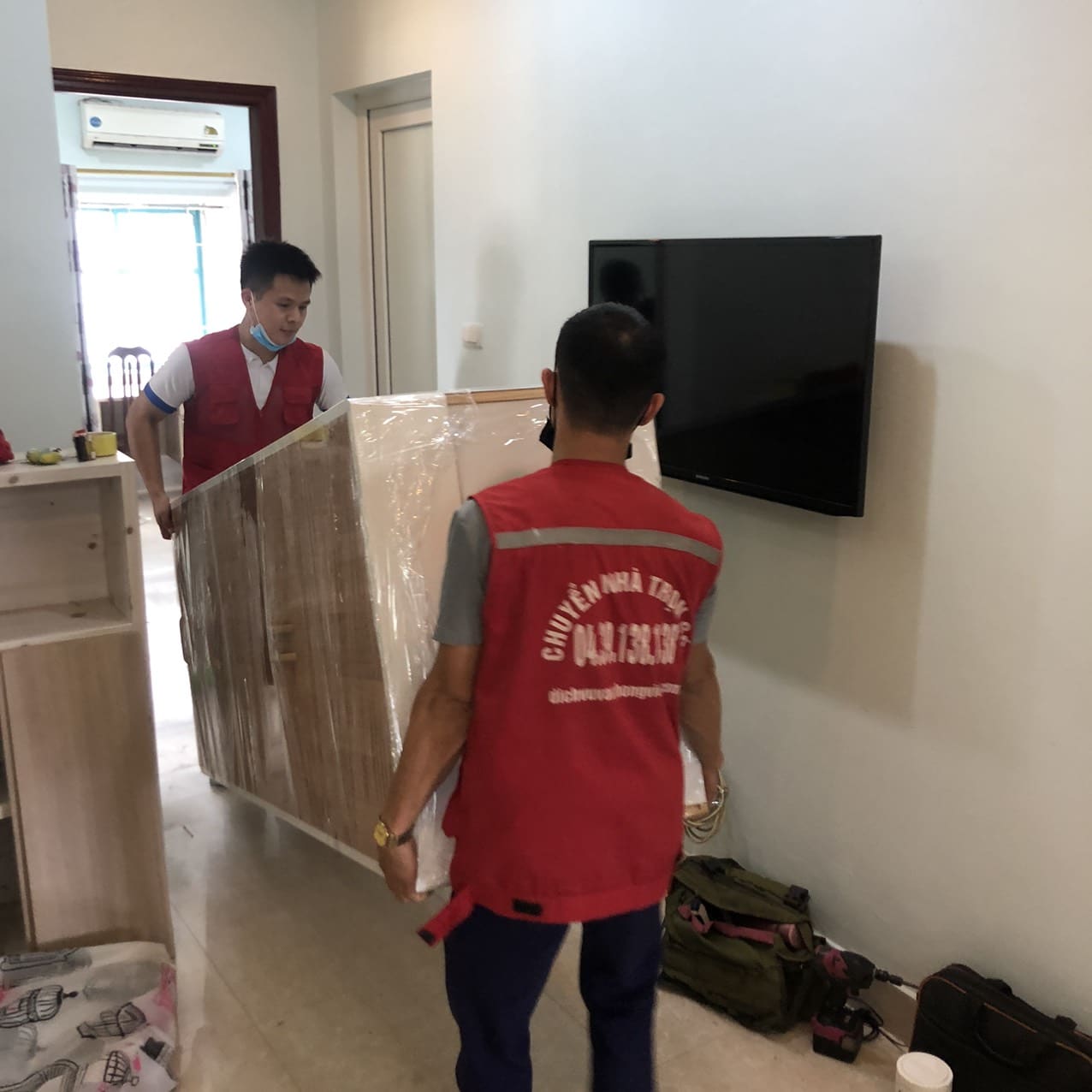 Dịch vụ chuyển nhà trọn gói tại Royal City của Thành Hưng đảm bảo chất lượng cao
