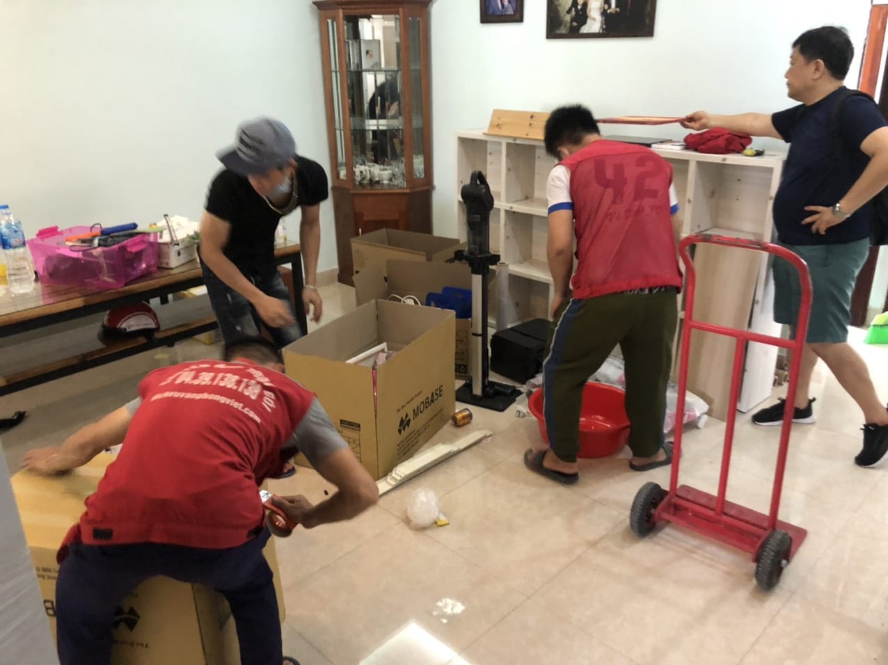 Dịch vụ chuyển nhà cho người nước ngoài chuyên nghiệp Dịch vụ chuyển nhà cho người nước ngoài chuyên nghiệp